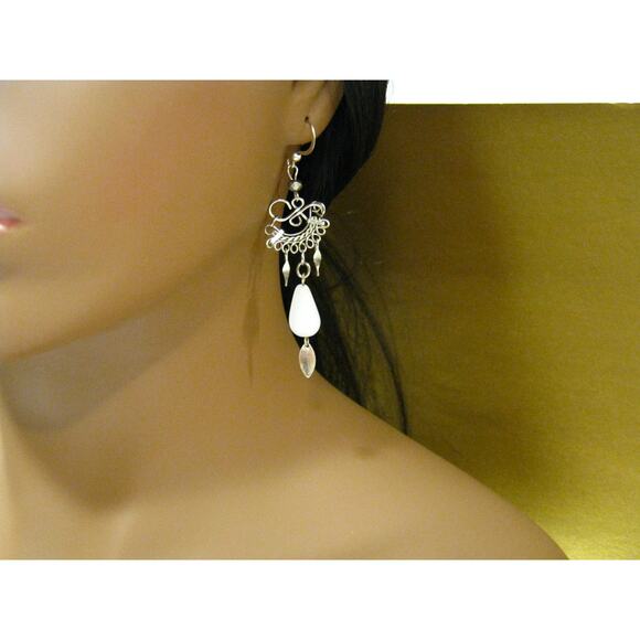 Set of Handrafted Vintage Art Glass Beaded long Dangle Drop Earrings 2 inch - Picture 3 of 11